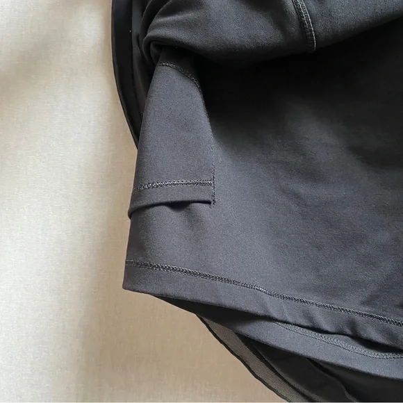 Alo Yoga Black CoolFit Tennis Skort Built-In Shorts & Pockets Size Medium - Picture 2 of 7